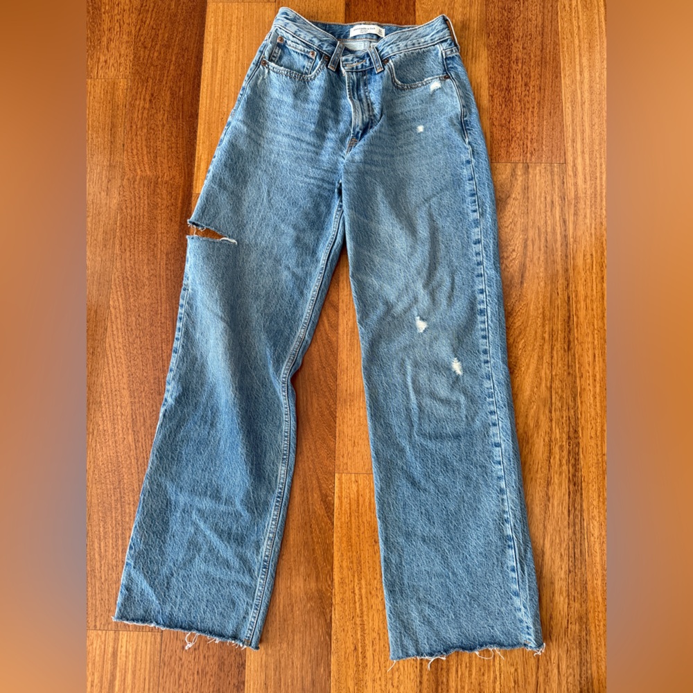 Abercrombie & Fitch high rise loose jean